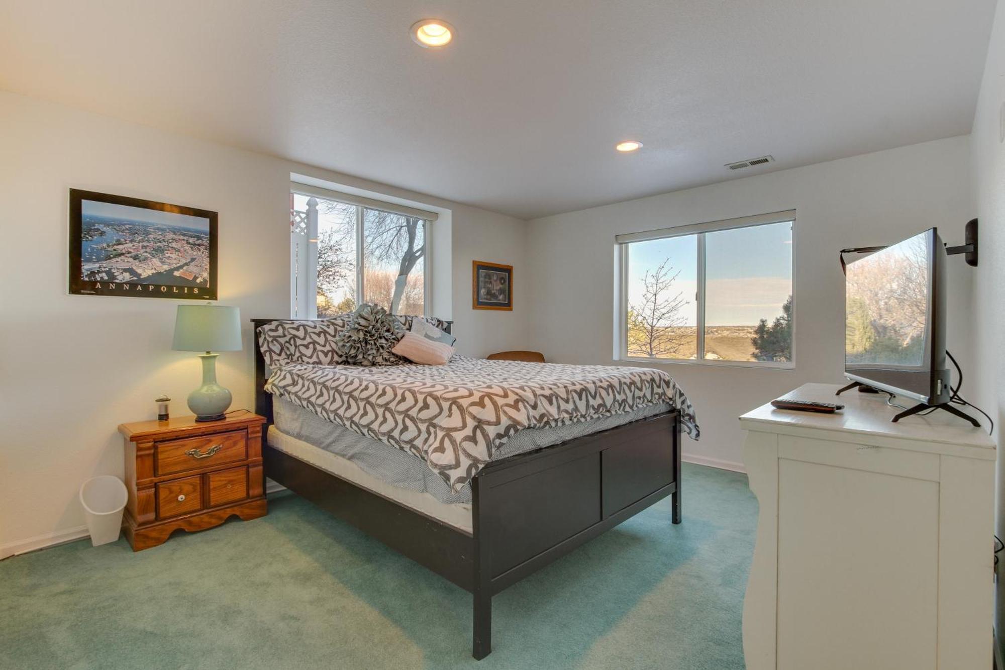 Inviting Great Falls Home With Wraparound Deck! Eksteriør billede