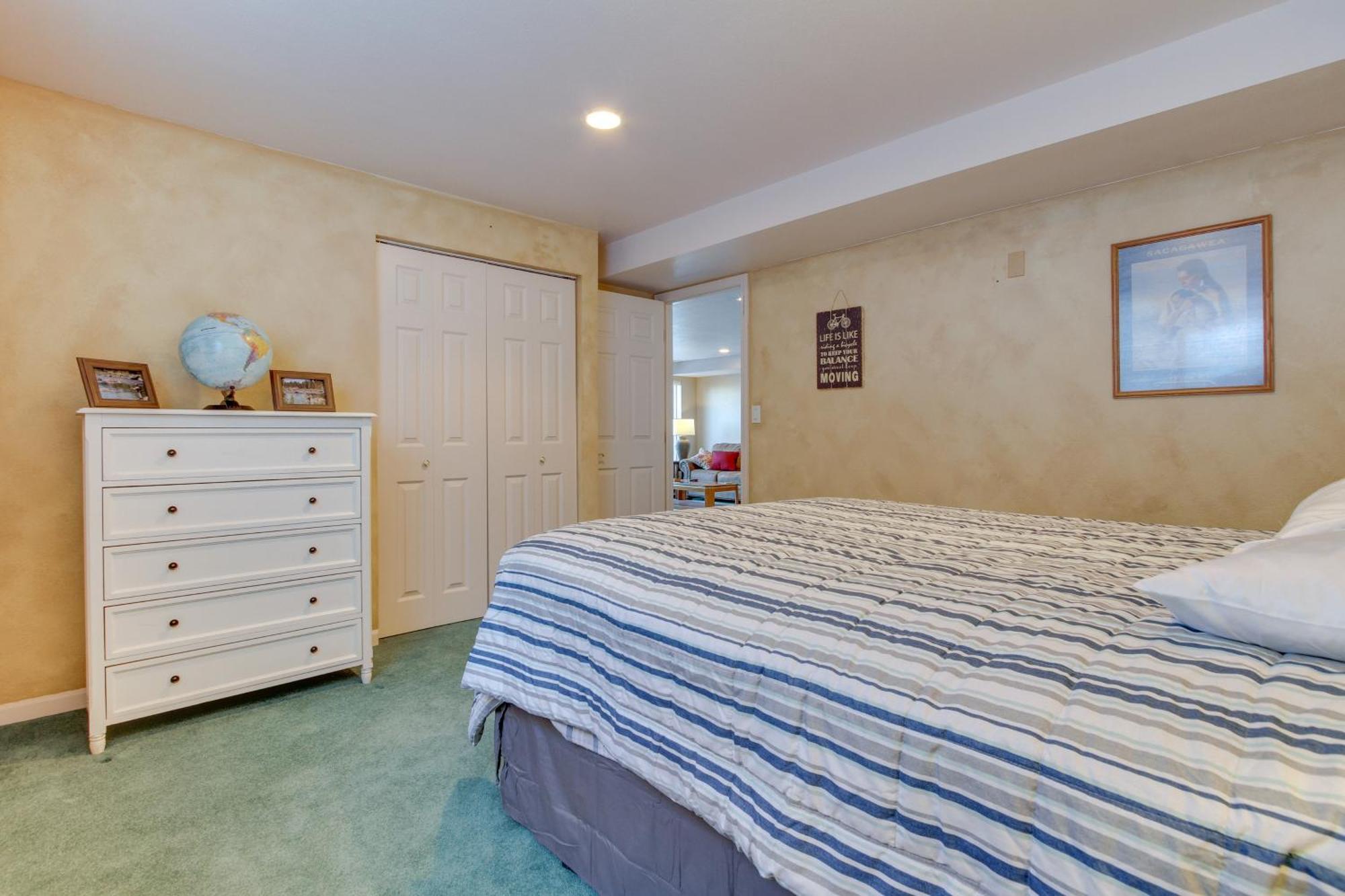 Inviting Great Falls Home With Wraparound Deck! Eksteriør billede
