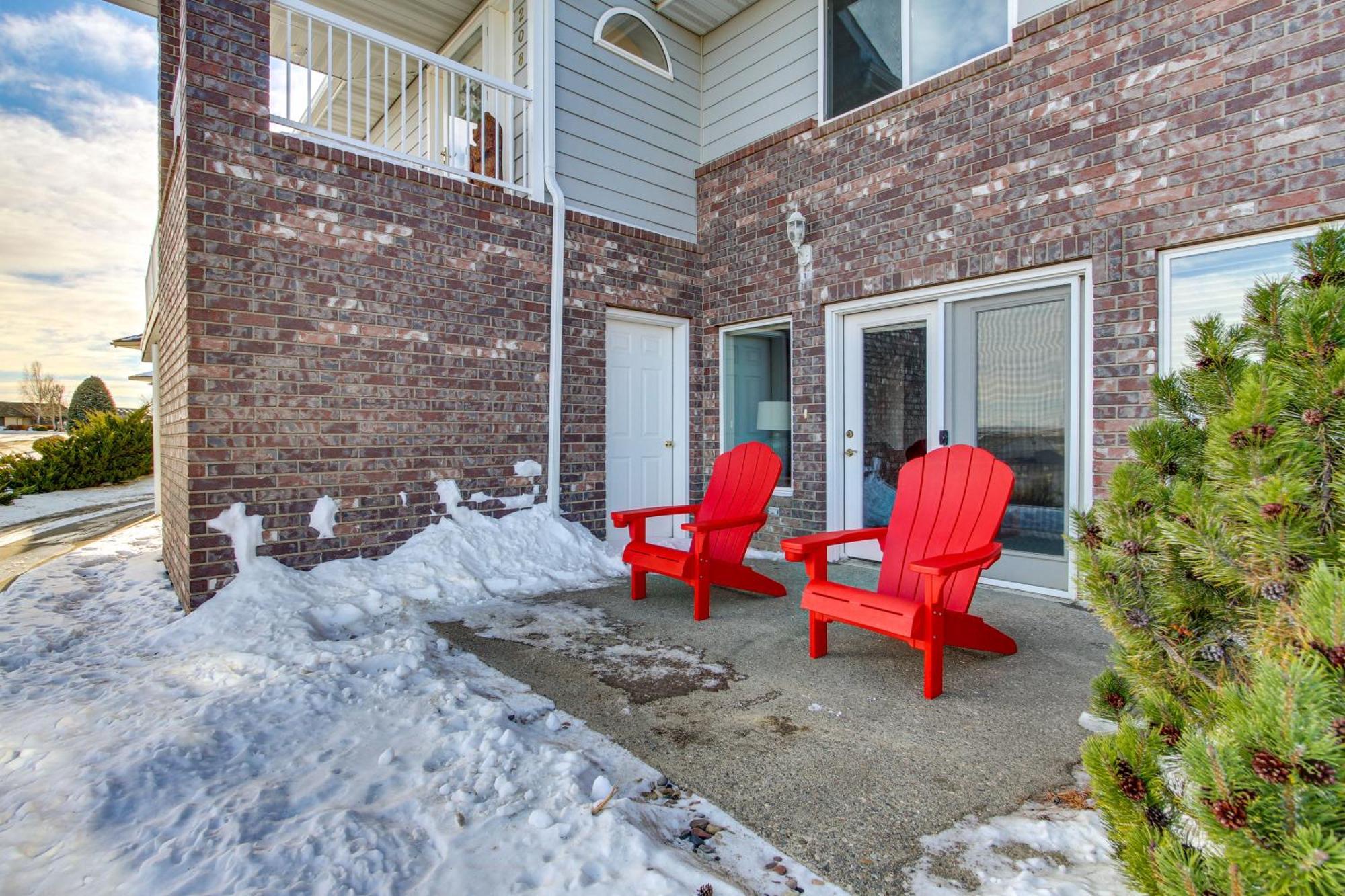 Inviting Great Falls Home With Wraparound Deck! Eksteriør billede