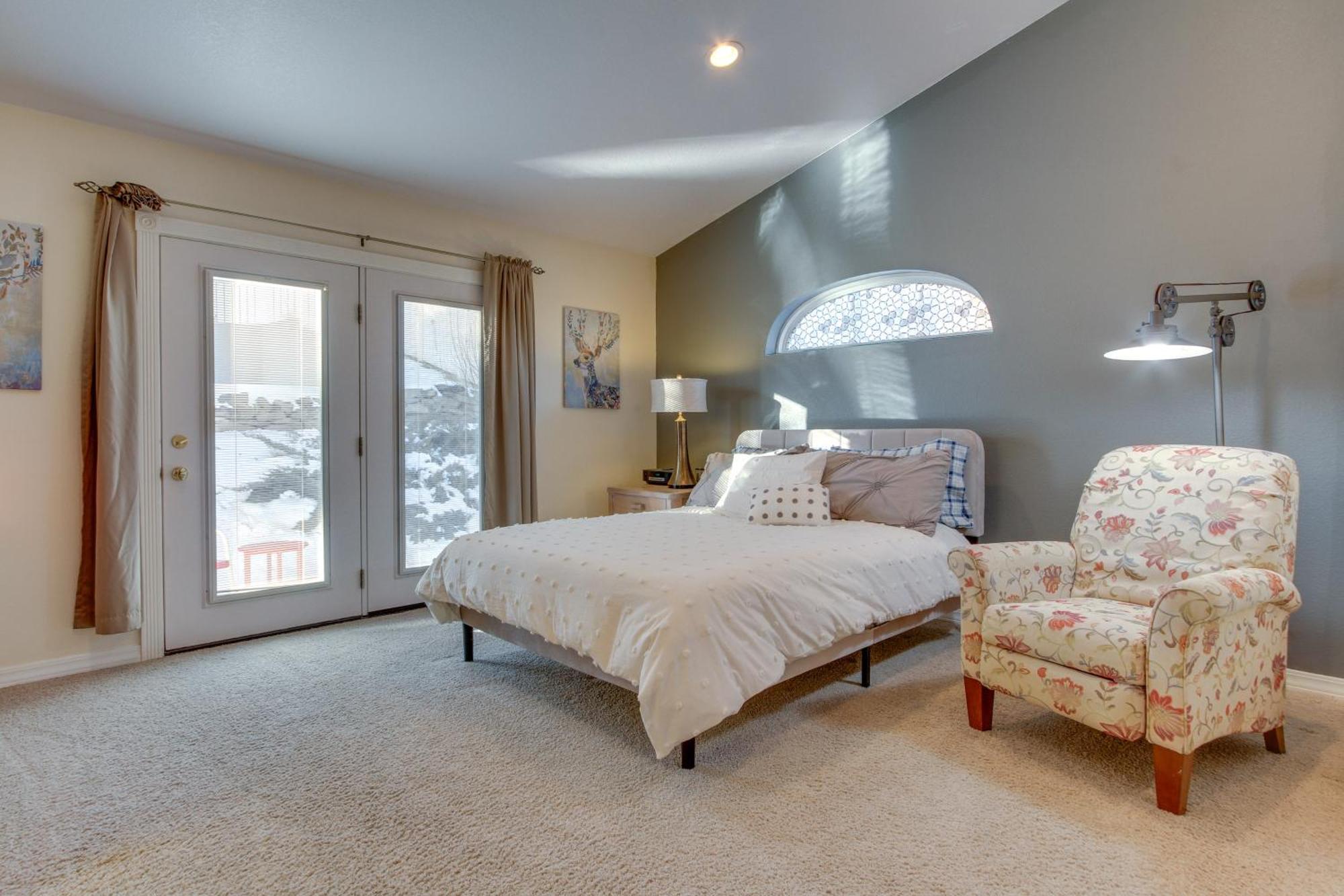Inviting Great Falls Home With Wraparound Deck! Eksteriør billede