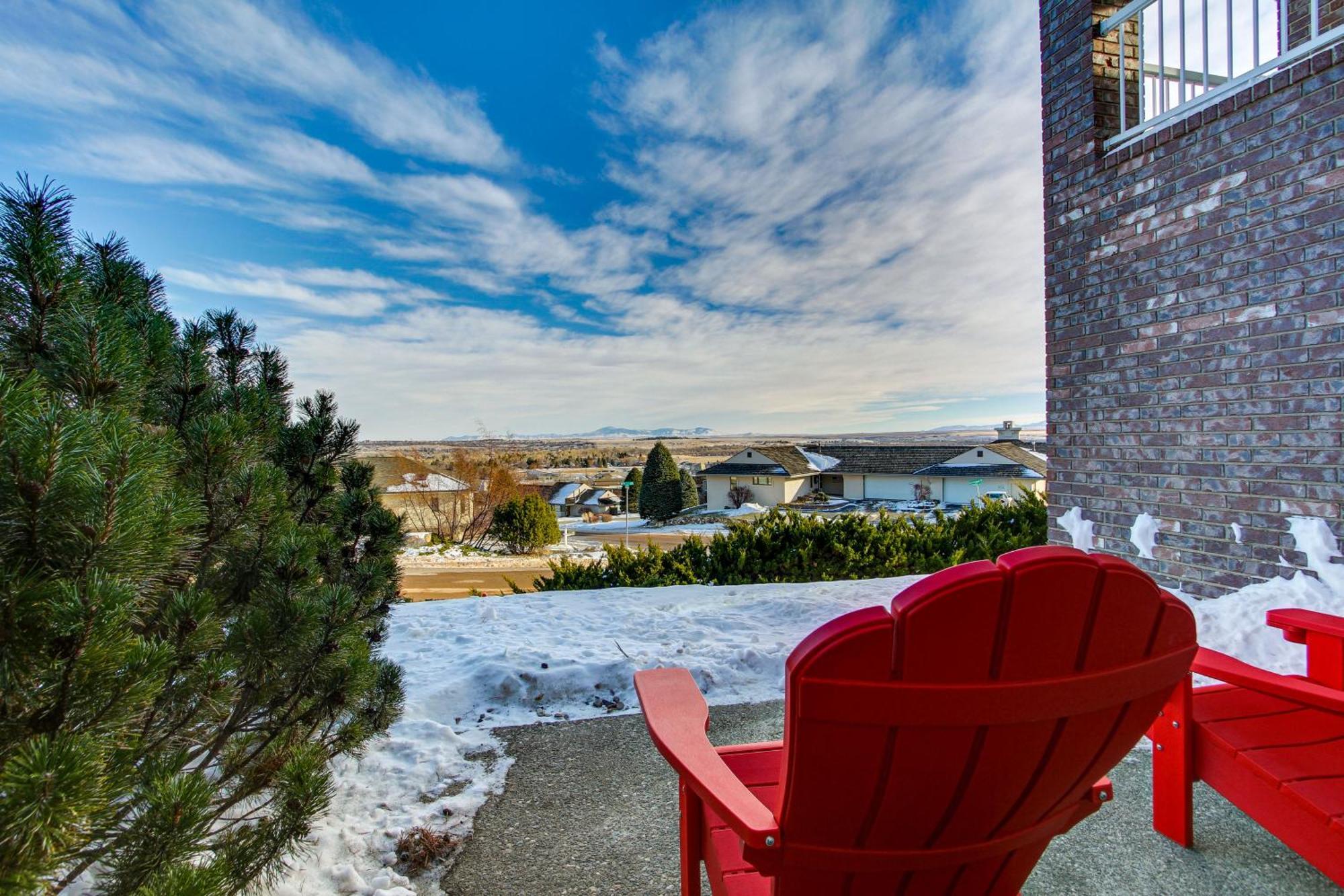 Inviting Great Falls Home With Wraparound Deck! Eksteriør billede