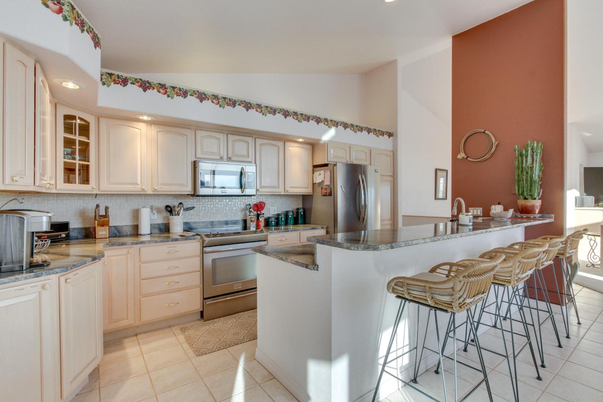 Inviting Great Falls Home With Wraparound Deck! Eksteriør billede