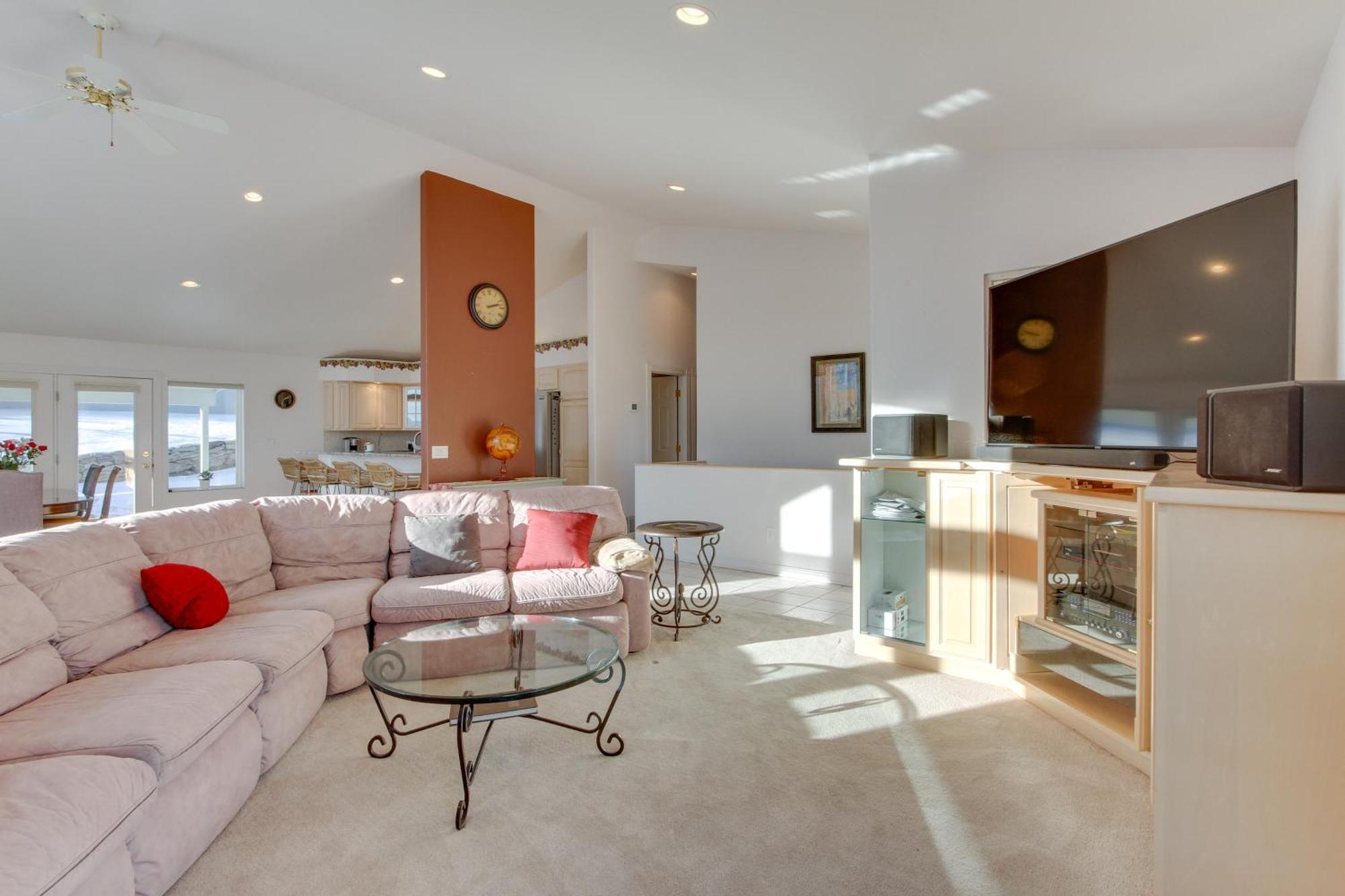 Inviting Great Falls Home With Wraparound Deck! Eksteriør billede