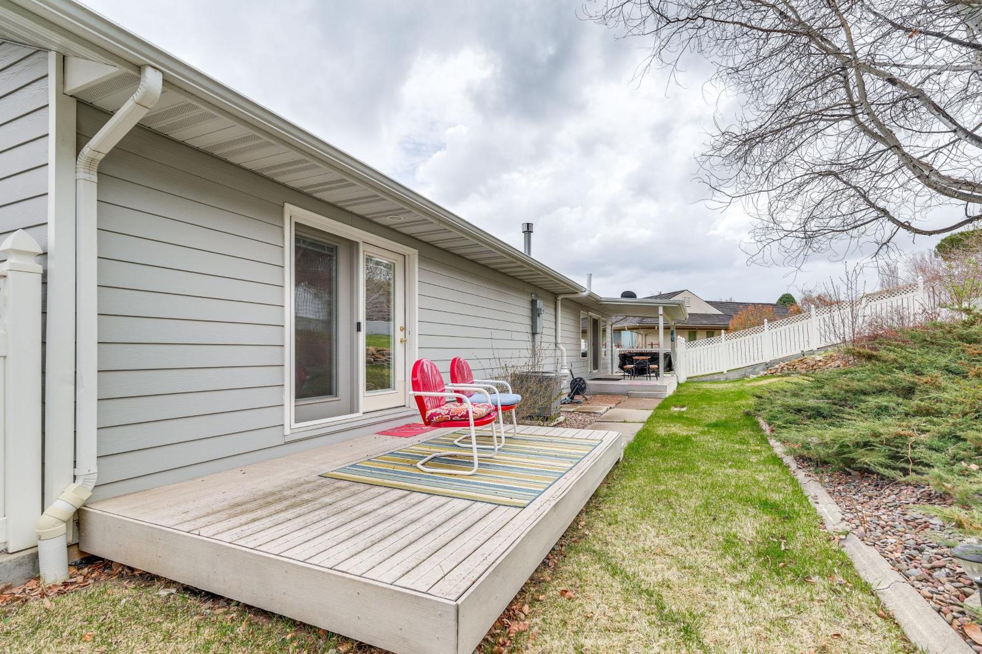 Inviting Great Falls Home With Wraparound Deck! Eksteriør billede